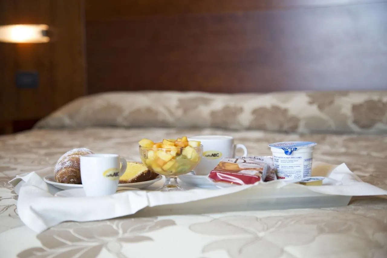 Hotel Metropole Rimini 3*,