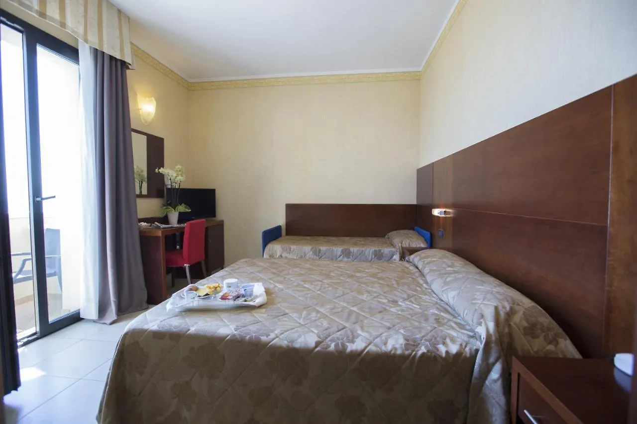 Hotel Metropole Rimini 3*,